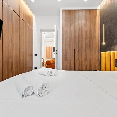 Stylish 2-bedroom With Balcony In * Bucharest